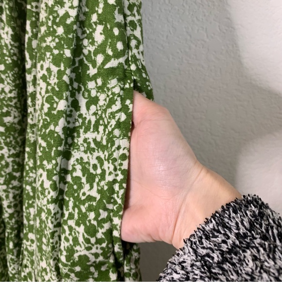 Abercrombie & Fitch Womens Green/ White Smocked tiered linen blend Midi Dress MT - Picture 8 of 10